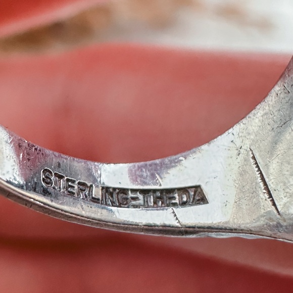 Vintage Size 7 turquoise and silver ring - Picture 4 of 4